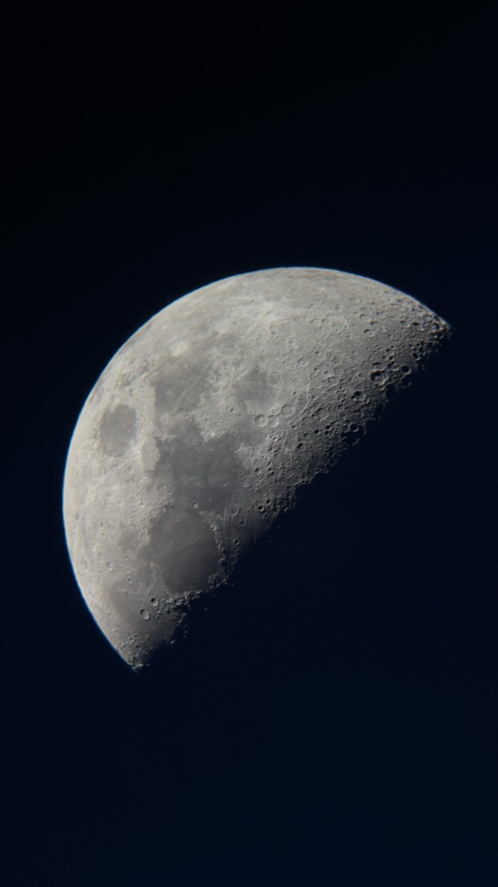 Original photo of the Moon's surface captured through the telescope, before any annotation